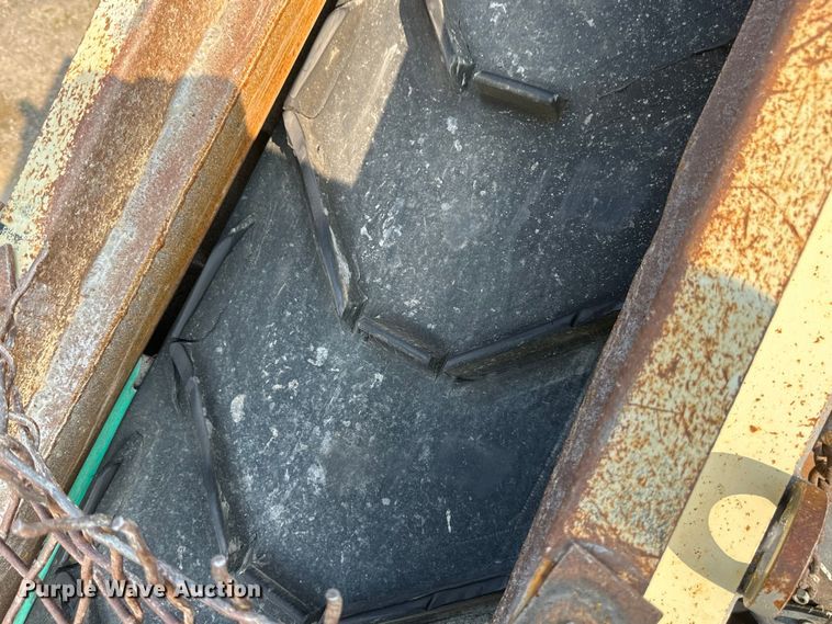 image for item EB2824 Metso Lokotrak LT1213S impact crushing plant