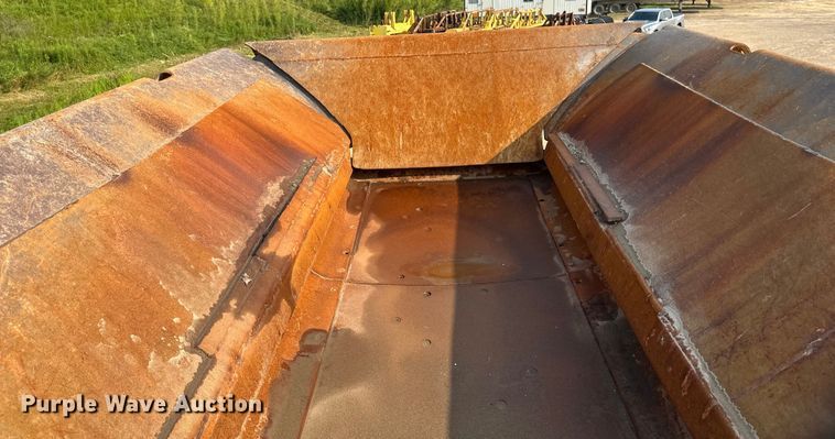 image for item EB2824 Metso Lokotrak LT1213S impact crushing plant