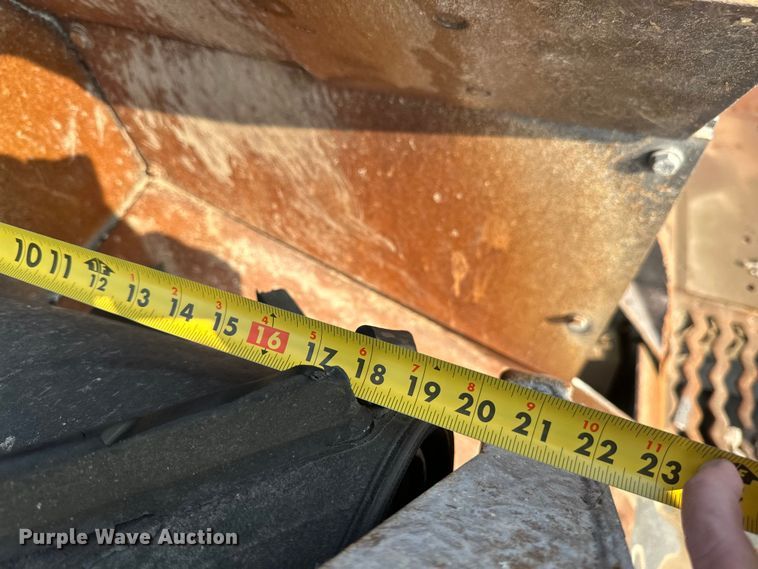 image for item EB2824 Metso Lokotrak LT1213S impact crushing plant