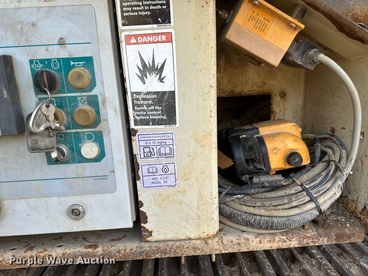 image for item EB2824 Metso Lokotrak LT1213S impact crushing plant