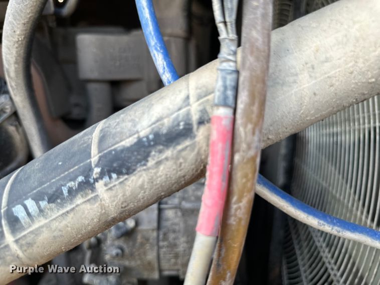 image for item EB2824 Metso Lokotrak LT1213S impact crushing plant