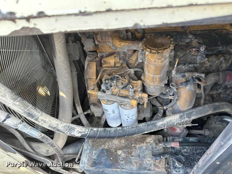 image for item EB2824 Metso Lokotrak LT1213S impact crushing plant