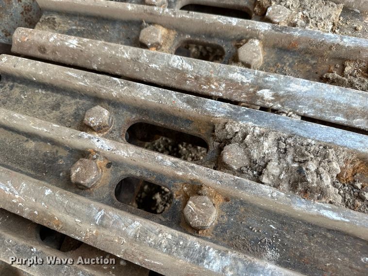 image for item EB2824 Metso Lokotrak LT1213S impact crushing plant