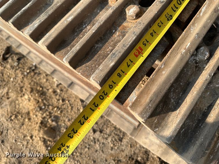 image for item EB2824 Metso Lokotrak LT1213S impact crushing plant