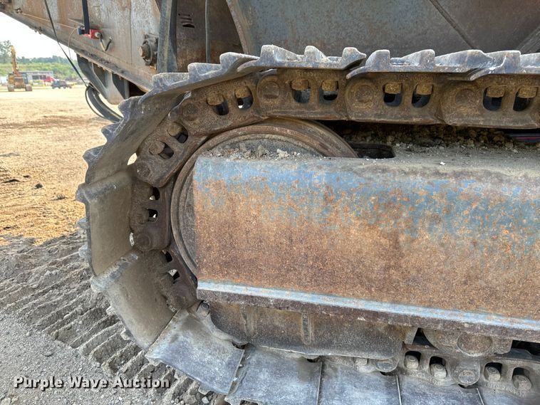 image for item EB2824 Metso Lokotrak LT1213S impact crushing plant