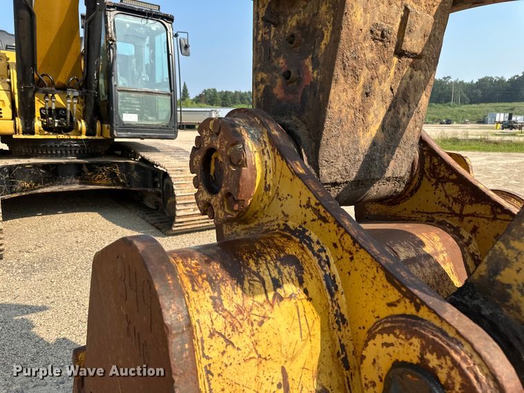 image for item EB2825 2019 Caterpillar 349FL excavator