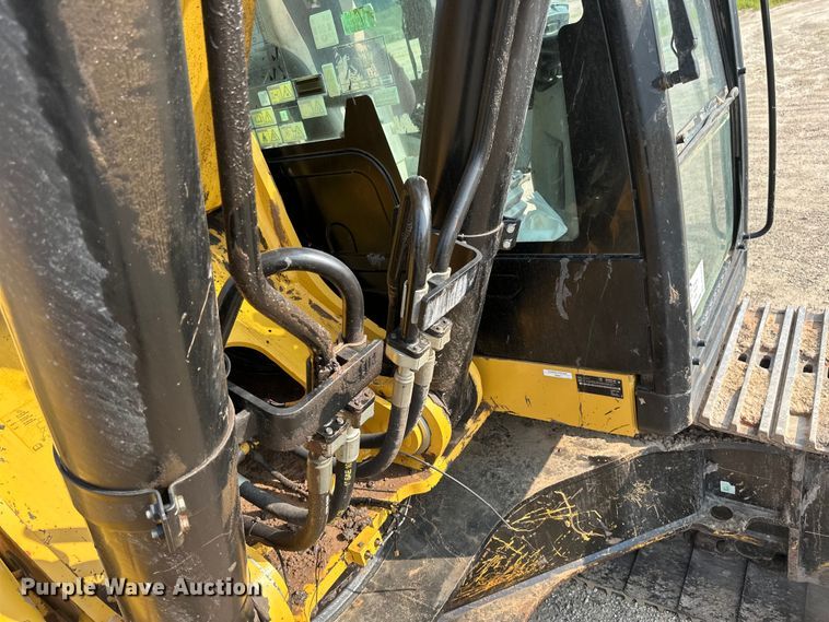 image for item EB2825 2019 Caterpillar 349FL excavator