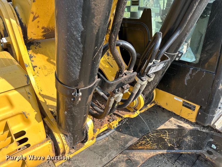 image for item EB2825 2019 Caterpillar 349FL excavator