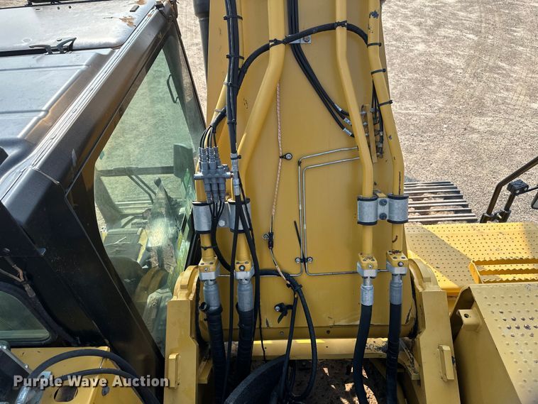 image for item EB2825 2019 Caterpillar 349FL excavator