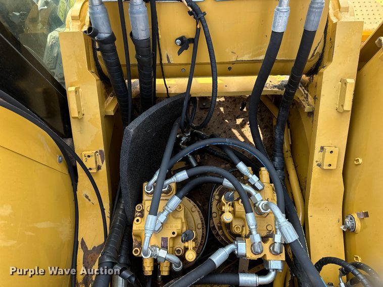image for item EB2825 2019 Caterpillar 349FL excavator