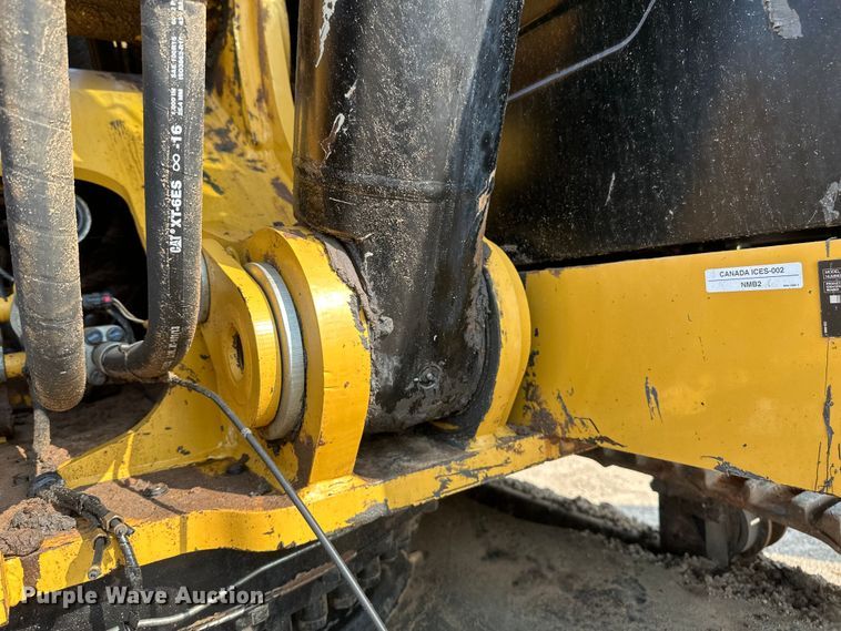 image for item EB2825 2019 Caterpillar 349FL excavator