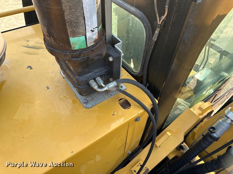 image for item EB2825 2019 Caterpillar 349FL excavator