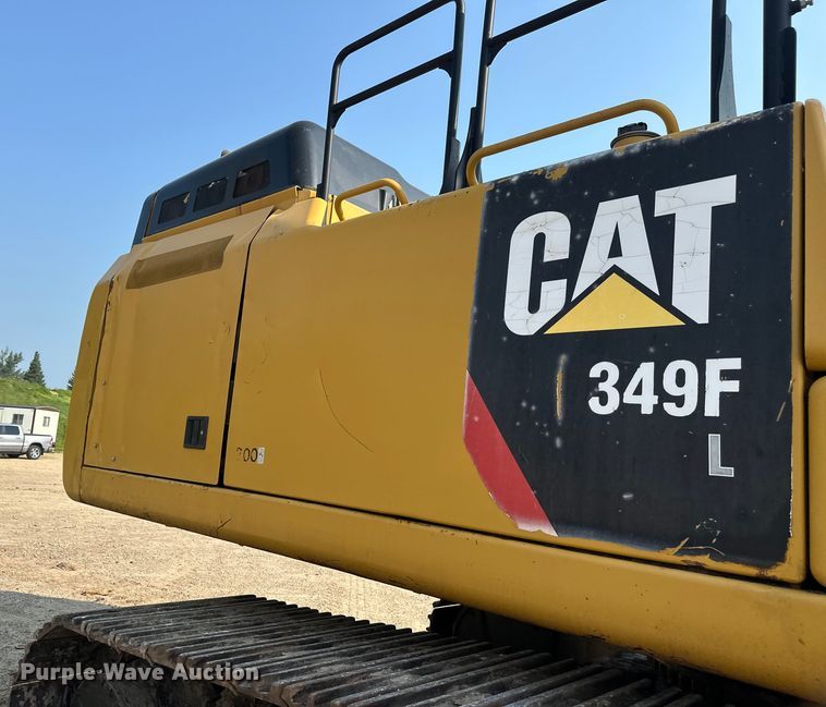 image for item EB2825 2019 Caterpillar 349FL excavator