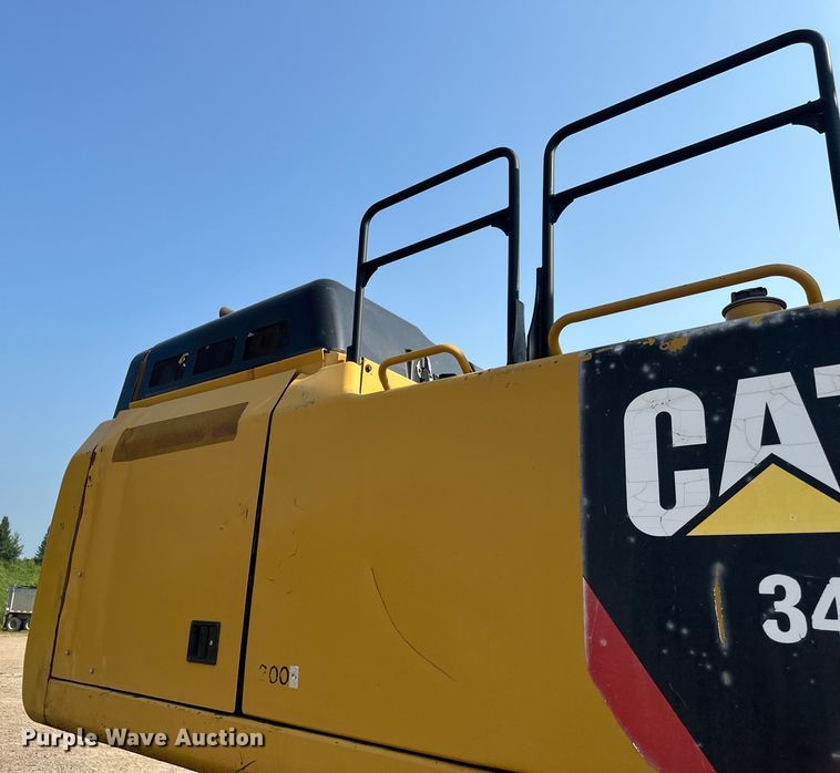 image for item EB2825 2019 Caterpillar 349FL excavator