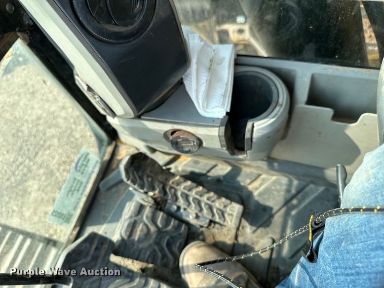 image for item EB2825 2019 Caterpillar 349FL excavator