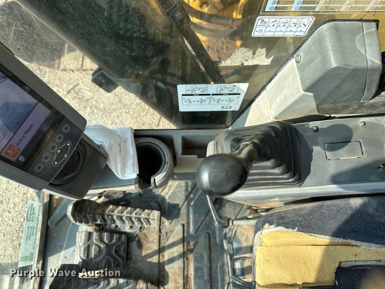 image for item EB2825 2019 Caterpillar 349FL excavator