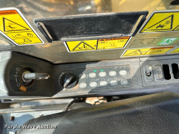 image for item EB2825 2019 Caterpillar 349FL excavator