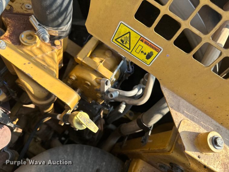 image for item EB2825 2019 Caterpillar 349FL excavator