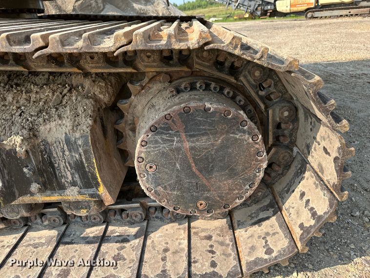 image for item EB2825 2019 Caterpillar 349FL excavator