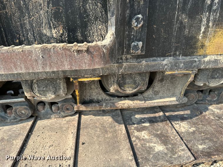 image for item EB2825 2019 Caterpillar 349FL excavator