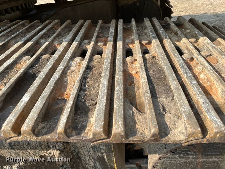 image for item EB2825 2019 Caterpillar 349FL excavator