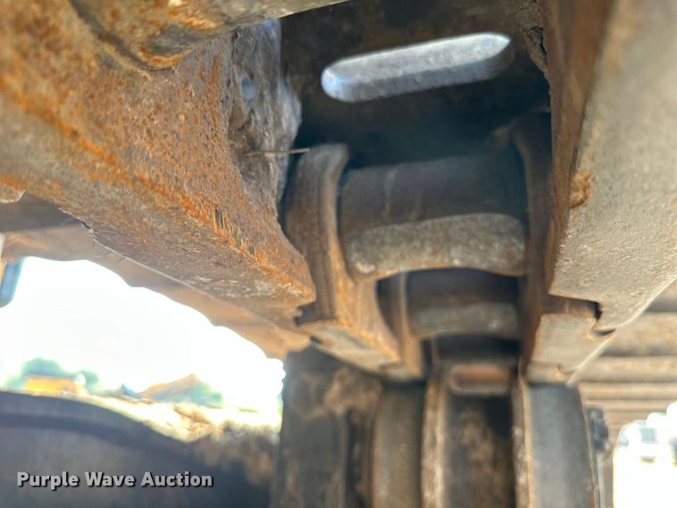 image for item EB2825 2019 Caterpillar 349FL excavator