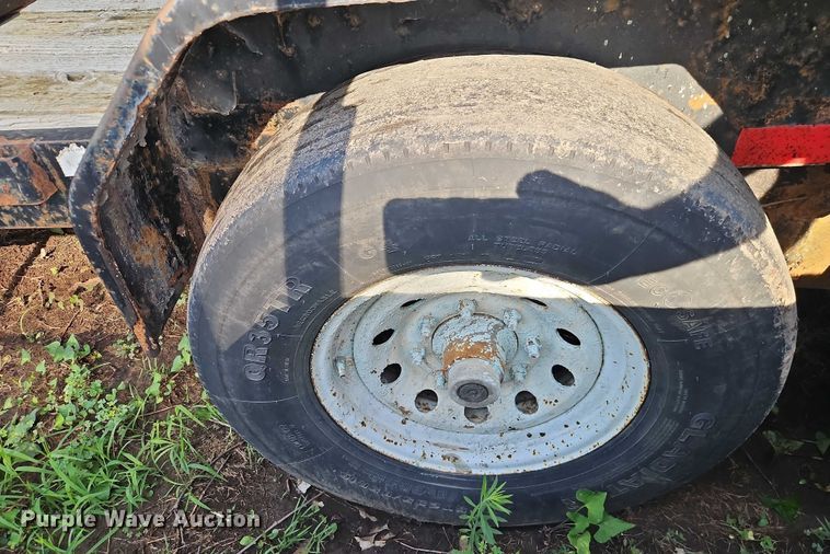 image for item EB8173 2016 Rice equipment trailer