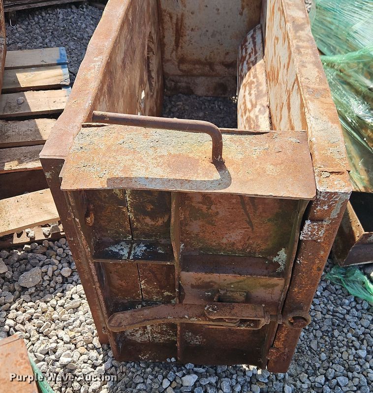 image for item EB8174 (8) sets of retaining wall block concrete forms