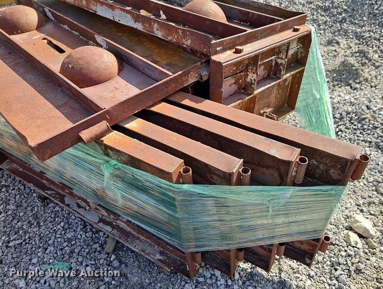 image for item EB8174 (8) sets of retaining wall block concrete forms