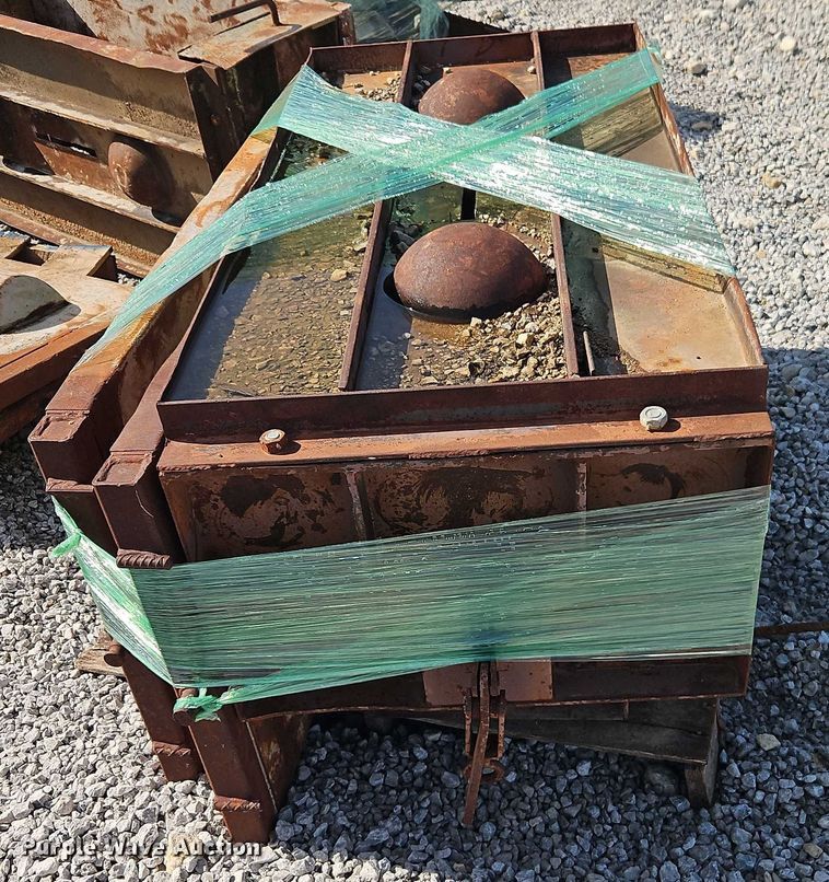 image for item EB8174 (8) sets of retaining wall block concrete forms