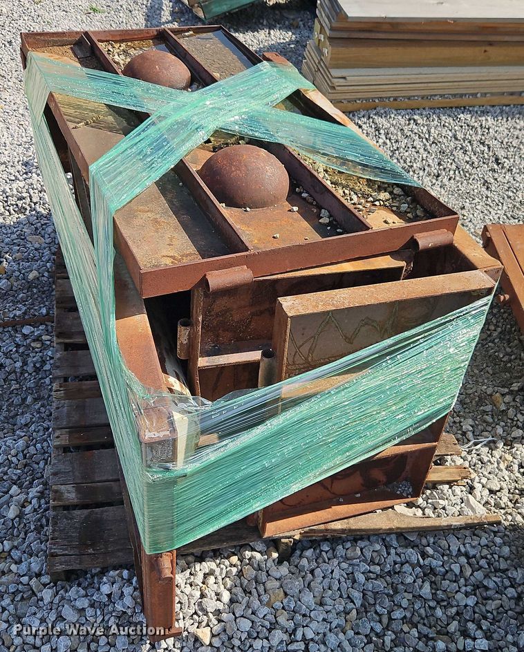 image for item EB8174 (8) sets of retaining wall block concrete forms