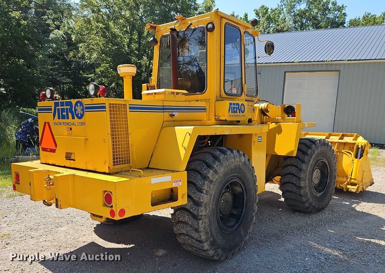 image for item EB8202 1987 Trojan 1900Z wheel loader