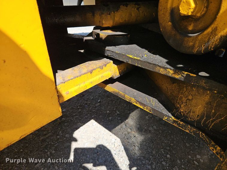 image for item EB8202 1987 Trojan 1900Z wheel loader