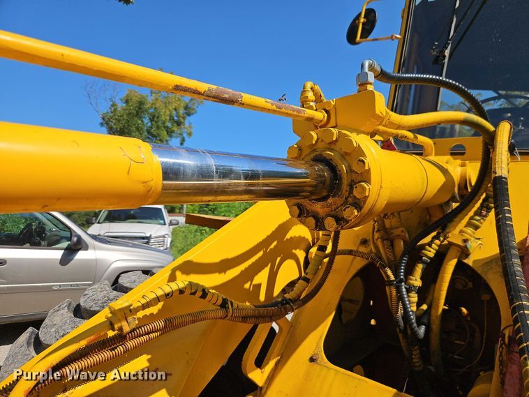 image for item EB8202 1987 Trojan 1900Z wheel loader