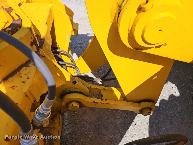 image for item EB8202 1987 Trojan 1900Z wheel loader