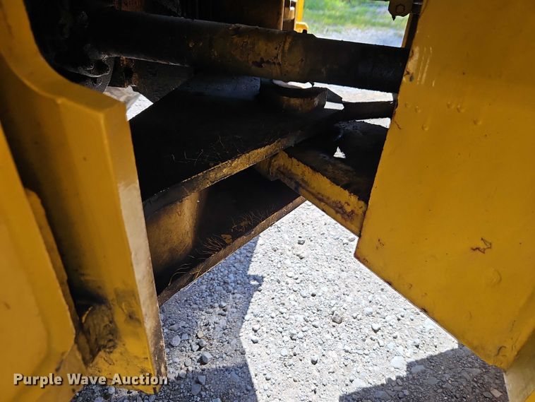 image for item EB8202 1987 Trojan 1900Z wheel loader