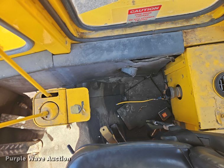 image for item EB8202 1987 Trojan 1900Z wheel loader