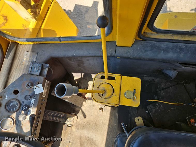 image for item EB8202 1987 Trojan 1900Z wheel loader