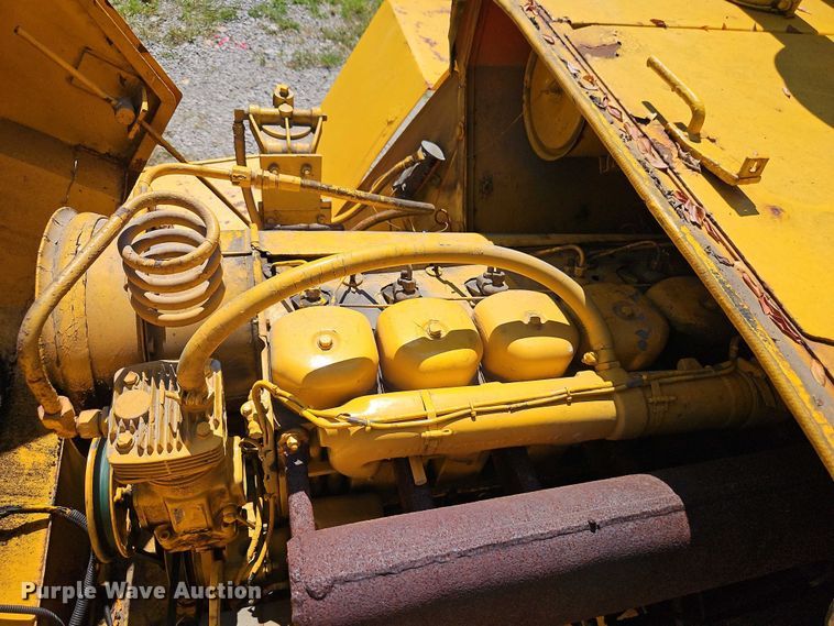 image for item EB8202 1987 Trojan 1900Z wheel loader