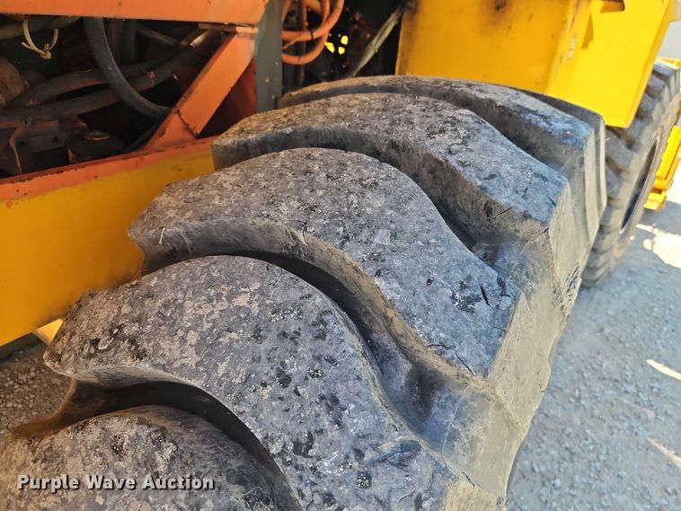 image for item EB8202 1987 Trojan 1900Z wheel loader