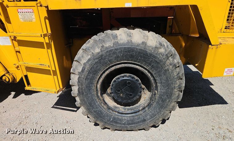 image for item EB8202 1987 Trojan 1900Z wheel loader