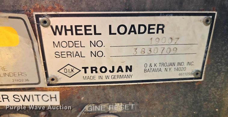 image for item EB8202 1987 Trojan 1900Z wheel loader