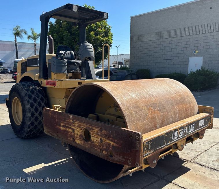 COMPACTADOR 2000 CATERPILLAR CS563D