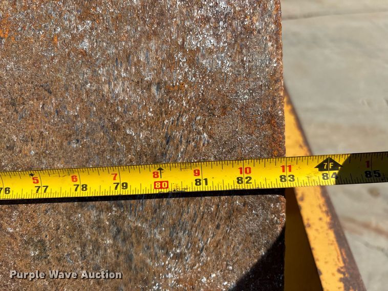 image for item EC1082 2000 Caterpillar CS-563D single drum vibratory roller