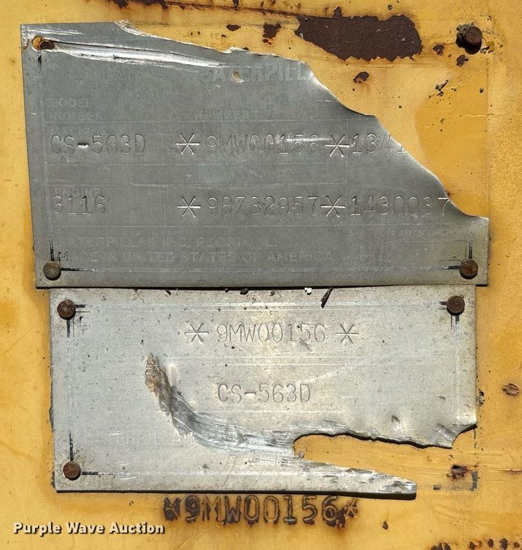 image for item EC1082 2000 Caterpillar CS-563D single drum vibratory roller