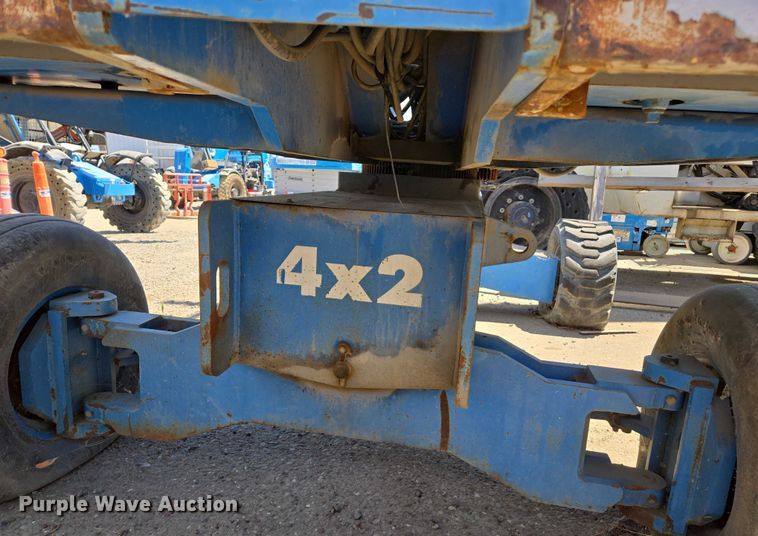 image for item EC1104 1998 Genie S-40 boom lift