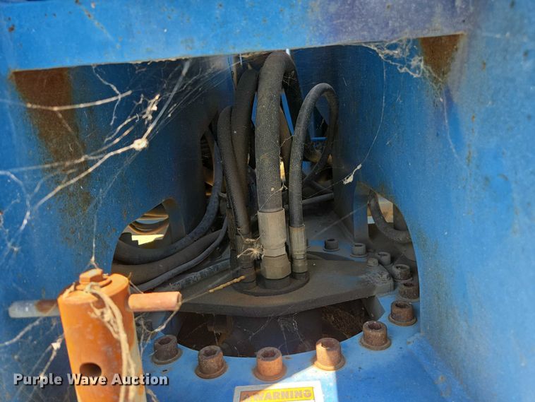 image for item EC1104 1998 Genie S-40 boom lift