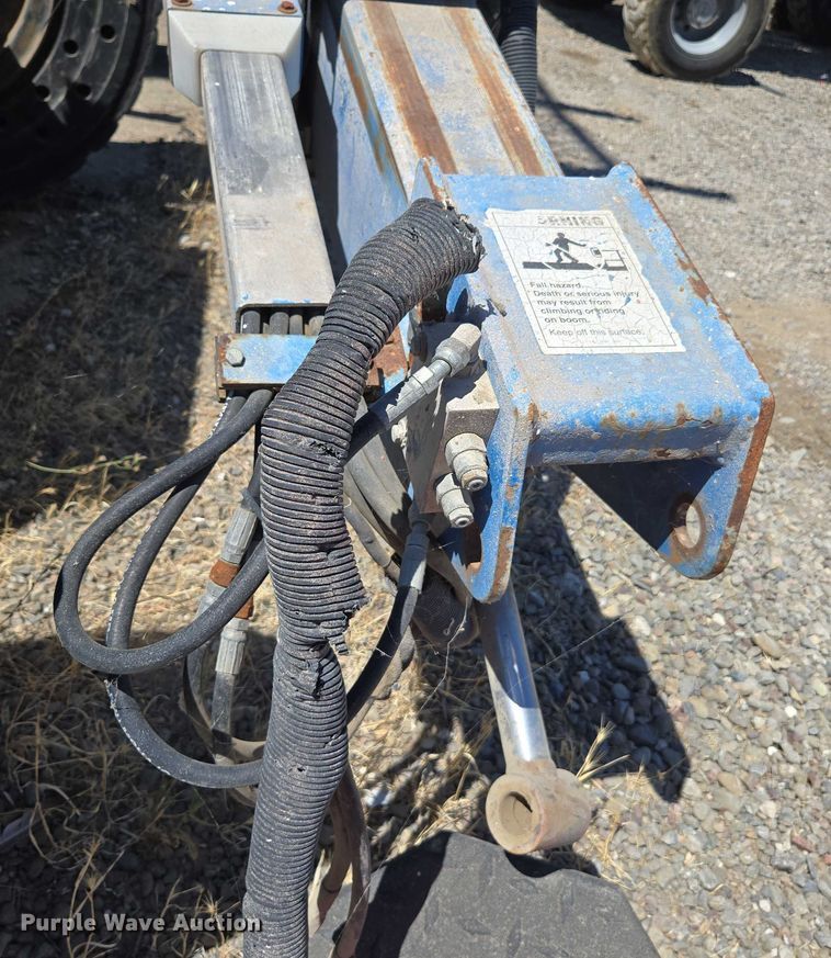 image for item EC1104 1998 Genie S-40 boom lift
