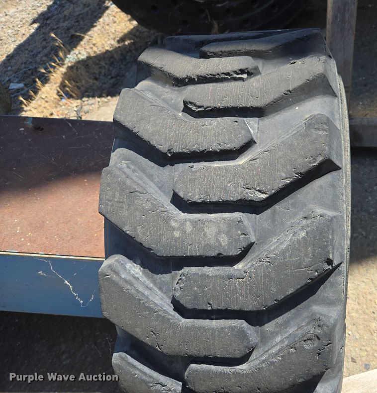 image for item EC1104 1998 Genie S-40 boom lift