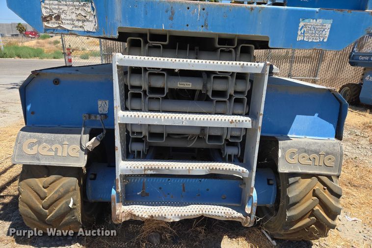 image for item EC1105 2001 Genie GS-3268 RT scissor lift